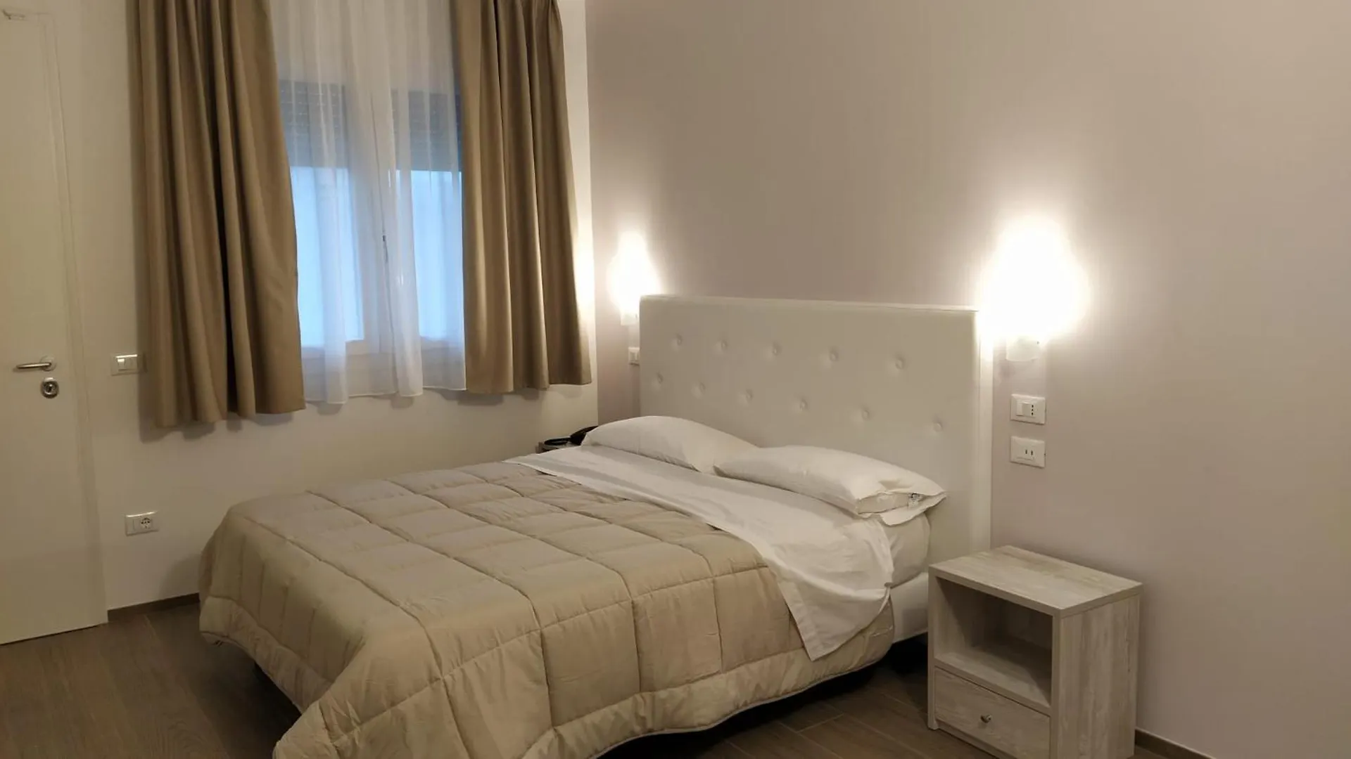 Hotel Ristorante Alla Campagna San Giovanni Lupatoto 3*,  Italy