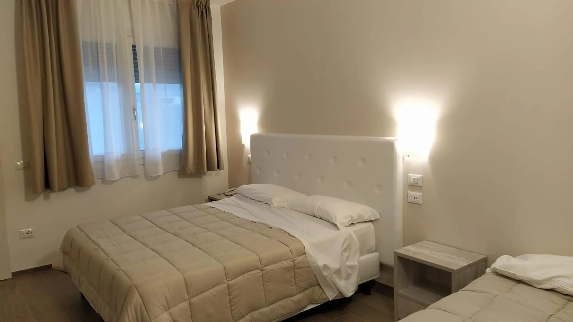 Hotel Ristorante Alla Campagna San Giovanni Lupatoto 3*,